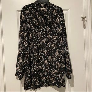 14th &Union medium blouse-black floral
